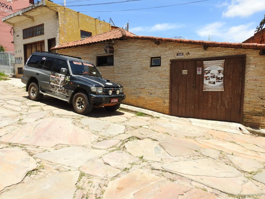 Pousada Ritmo Natureza São Tomé das Letras Bagian luar foto